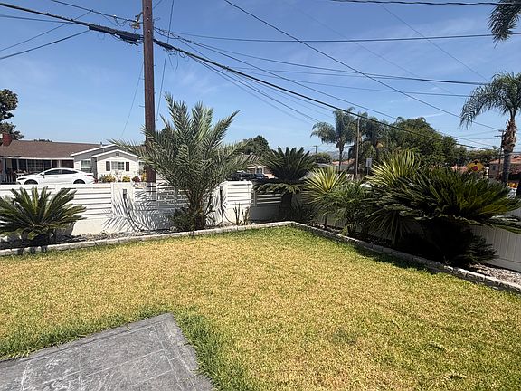 5th image of 10724 Valley View Ave