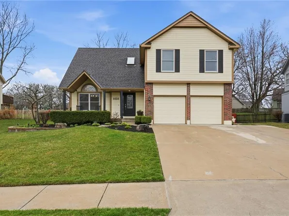 6228 W 156th St, Overland Park, KS 66223