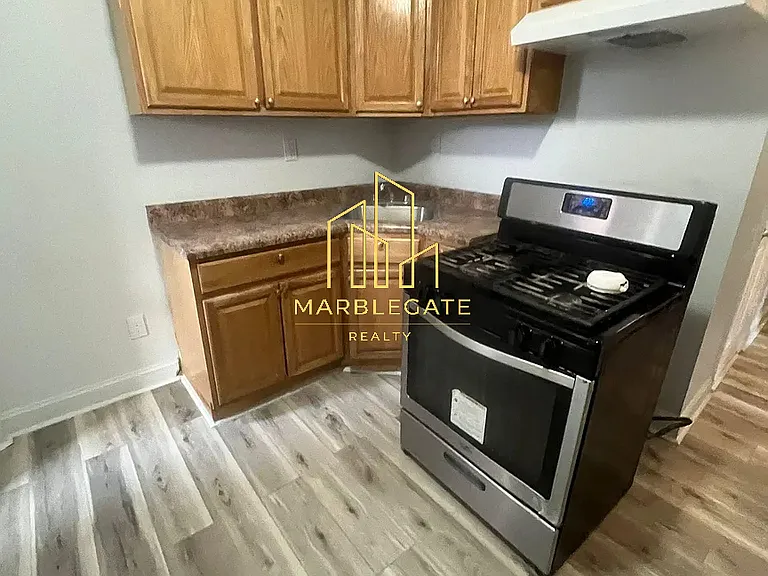 257 Sherman Ave #1AB — Photo 1