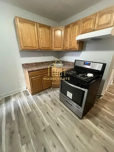 257 Sherman Ave #1AB Photo 1