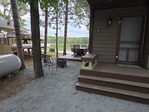 4th image of 2184 Island Dr