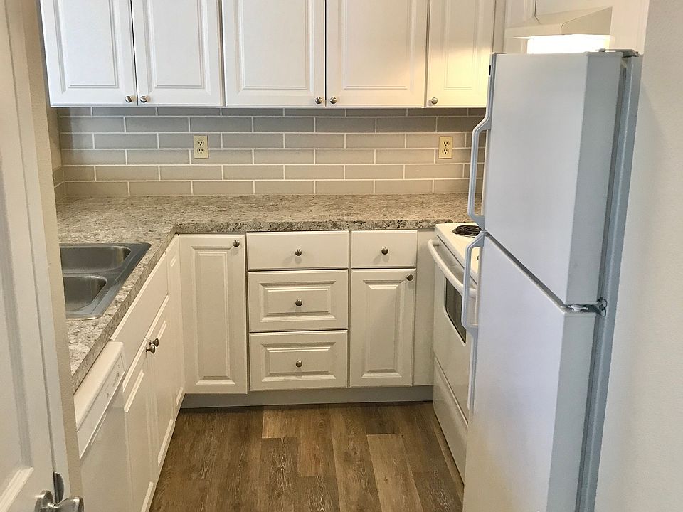 1st image of 2455 Borst Ave #B-12