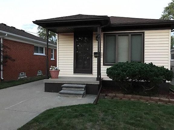2nd image of 3335 22nd St
