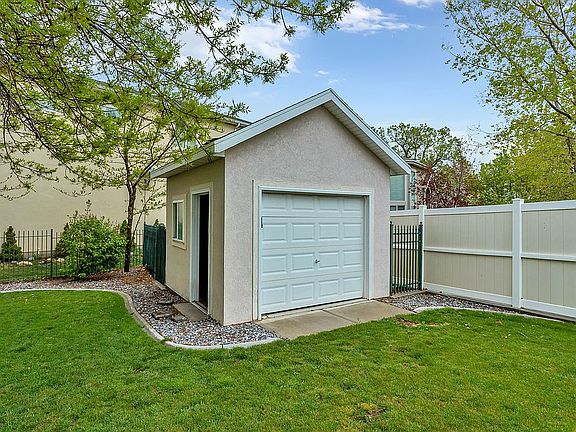5th image of 398 E Cattail Ct