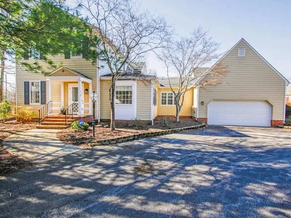 112 Carriage Way, Lynchburg, VA 24503