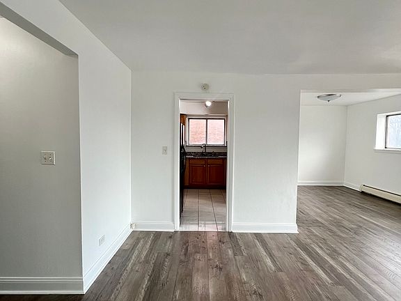 4th image of 5424 W Ferdinand St APT 314