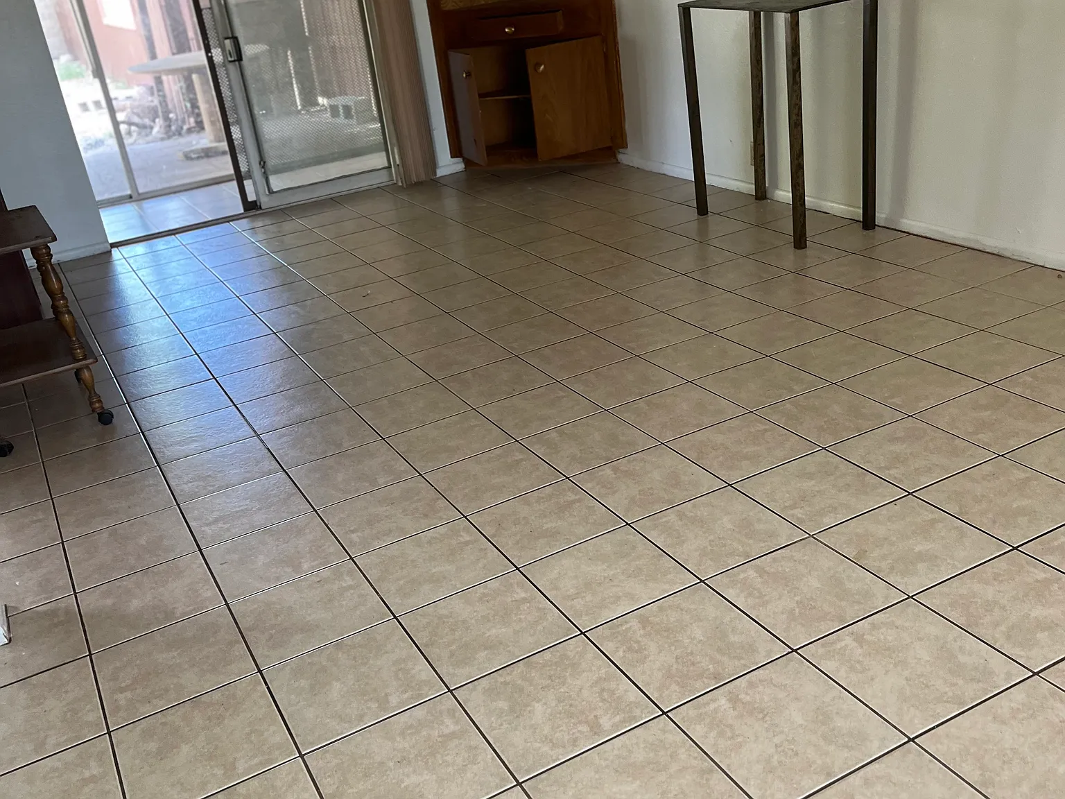 3 bed, 1400 sqft, $1,750 — Photo 4