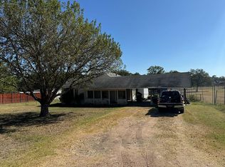 2150 Oak Ridge Rd, La Grange, TX 78945