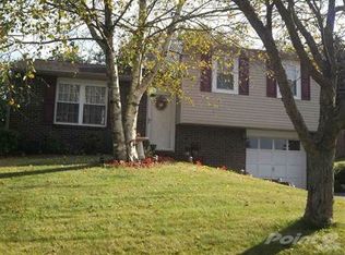 214 Brookston Dr, Cranberry Township, PA 16066