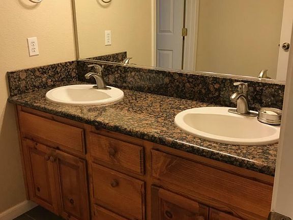 4th image of 17016 Upper Starr King Dr