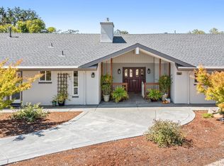 475 Country Club Dr, Santa Rosa, CA 95401