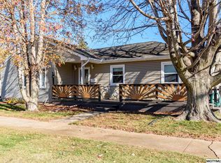 1551 N Rhode Island Ave, Mason City, IA 50401