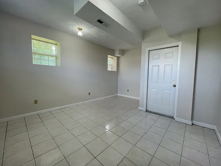 104 Middlesex Rd #1A — Photo 13