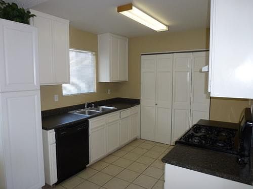 1st image of 1655 Dahlia Ave