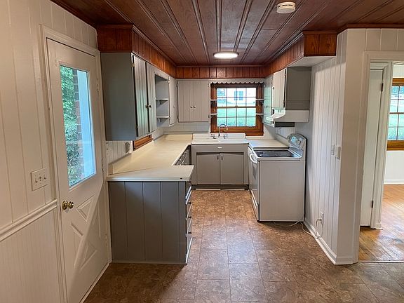 2nd image of 8185 Little Mill Rd