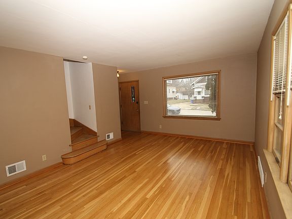 4th image of 315 S Highland Ave