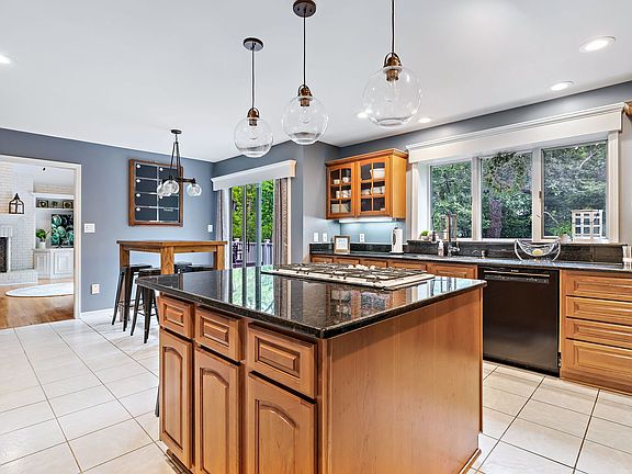 3rd image of 42W178 Retreat Ct