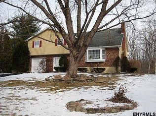 5 Apple St, Ballston Spa, NY 12020