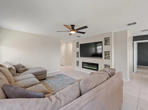 6316 Bristolwood Dr, Fort Worth, TX 76123