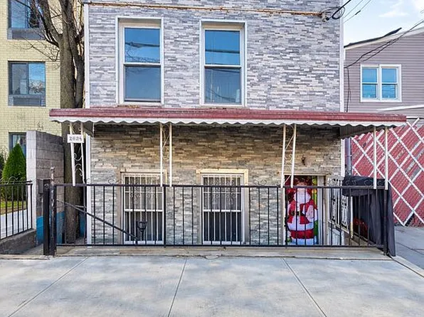 2624 W 13th St, Brooklyn, NY 11223