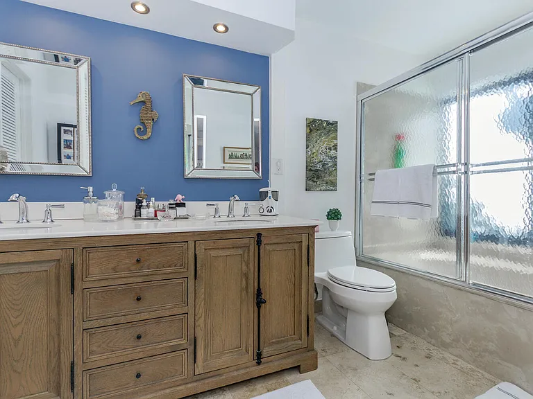 5570 Piping Rock Dr — Photo 16