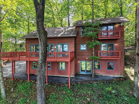 2nd image of 854 Frog Pond Rd