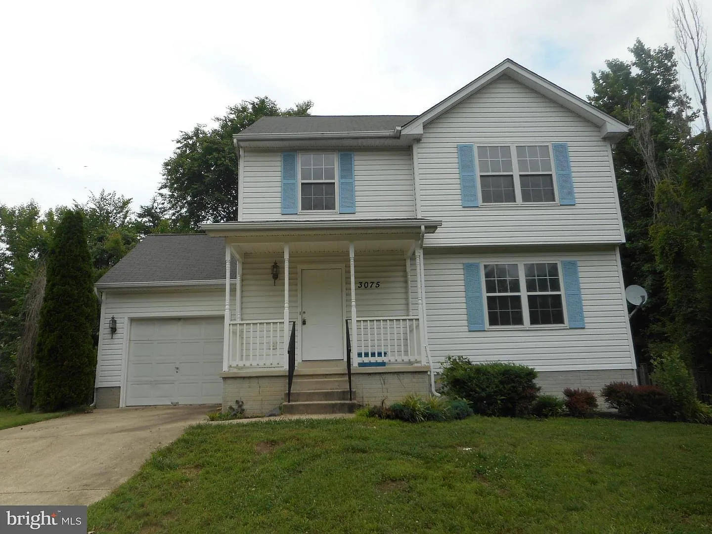 3075 Chestnut Dr photo 1