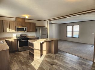 448 Montana St, Belleville, MI 48111