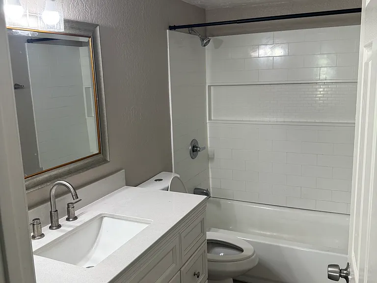3142 E Cicero St #102 — Photo 6