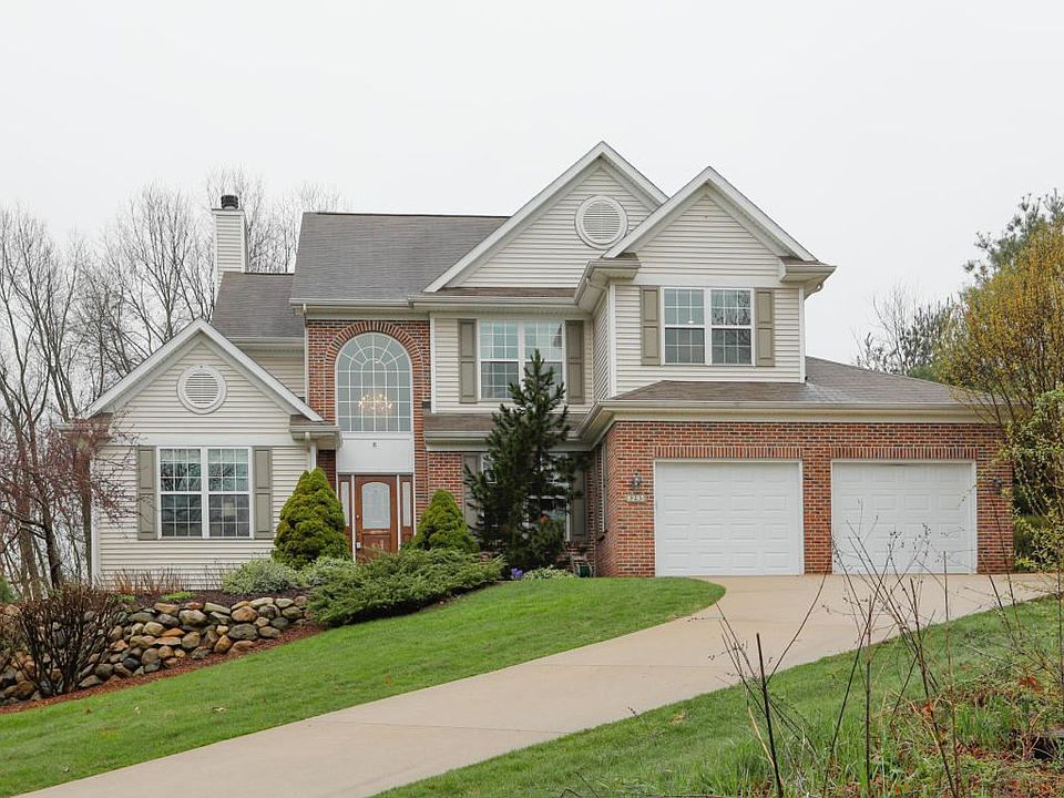 1st image of 8293 Bainbridge Dr