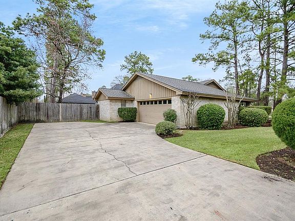 The home is located on a quiet street, but also conveniently located to access the grocery stores and restaurants