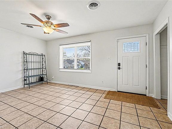 5th image of 512 Garrett St