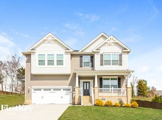 250 N Honey Locust Dr, Thomasville, NC 27360