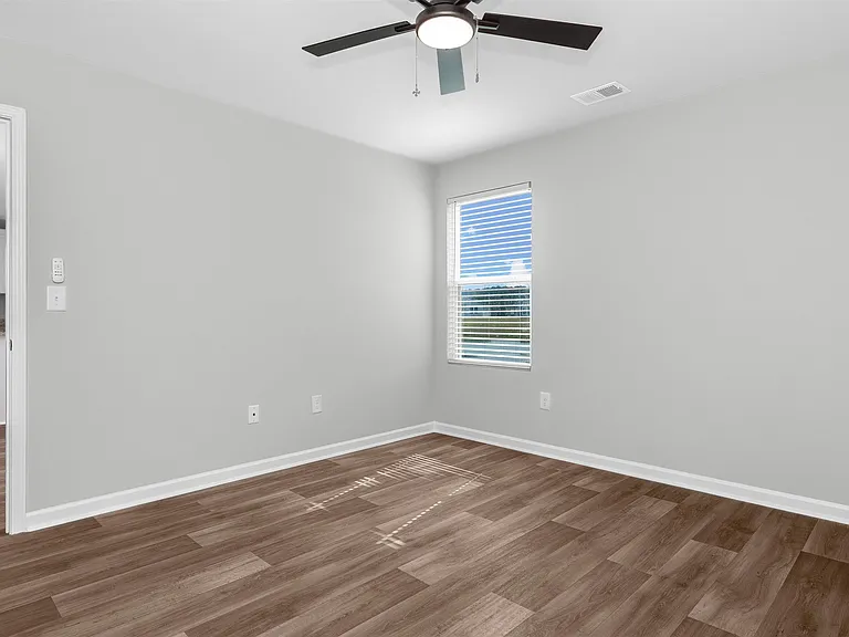 1239 English Oaks — Photo 19