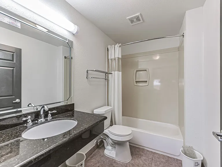 1025 Swanson St — Photo 88