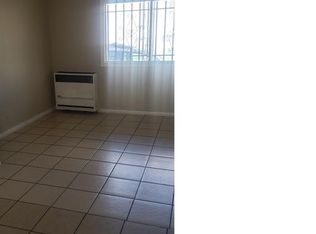 464 E 41st St, Los Angeles, CA 90011