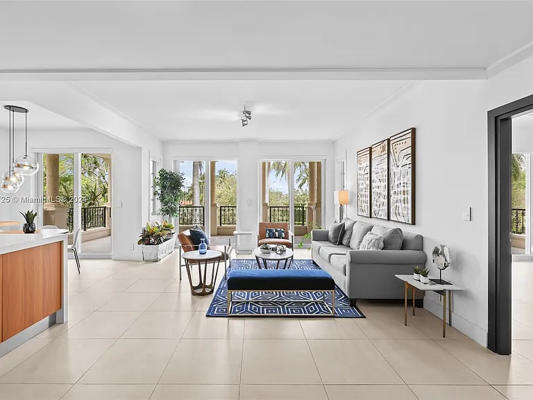 19127 Fisher Island Dr #19127 — Photo 6