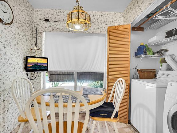 3rd image of 14775 Wildflower Ln