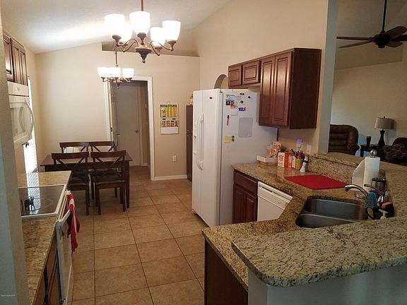 5th image of 4366 Four Lakes Dr