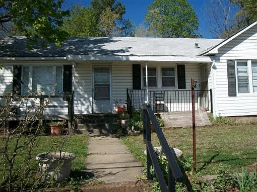 3rd image of 605 N Gaskill St