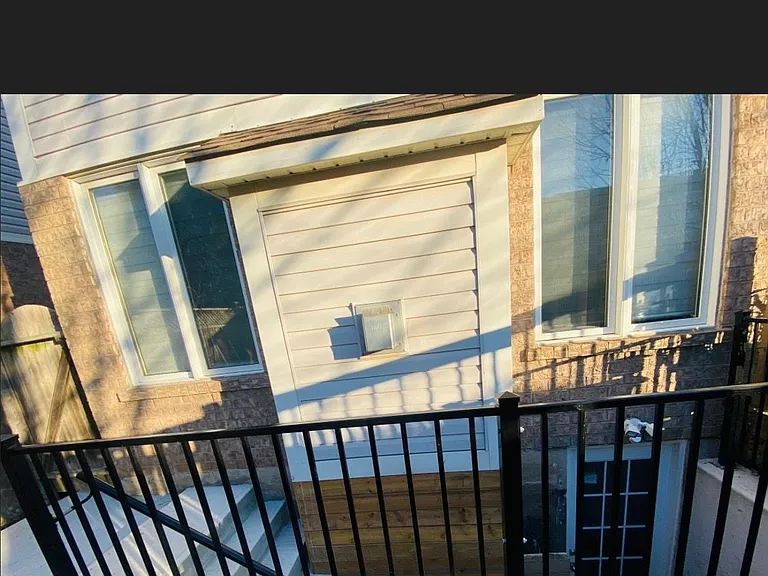 143 Baggs Cres #BASEMENT — Photo 2