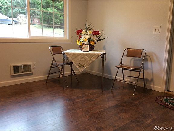 5th image of 4533 Woodland Cir