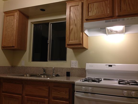 3rd image of 781 W Glentana St APT 2