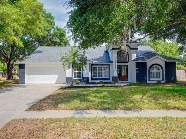 18238 Clear Lake Dr, Lutz, FL 33548