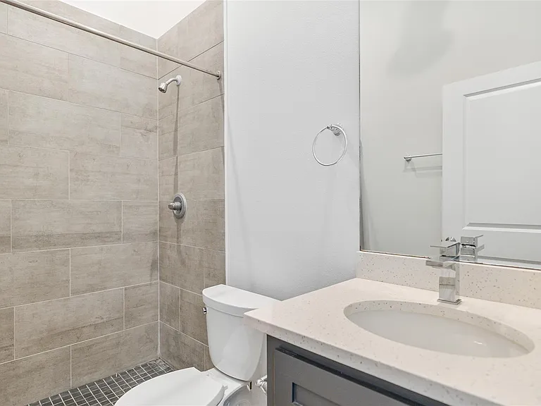 3426 Tuam St #A — Photo 40