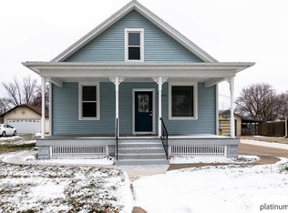 819 W 9th St, Fremont, NE 68025