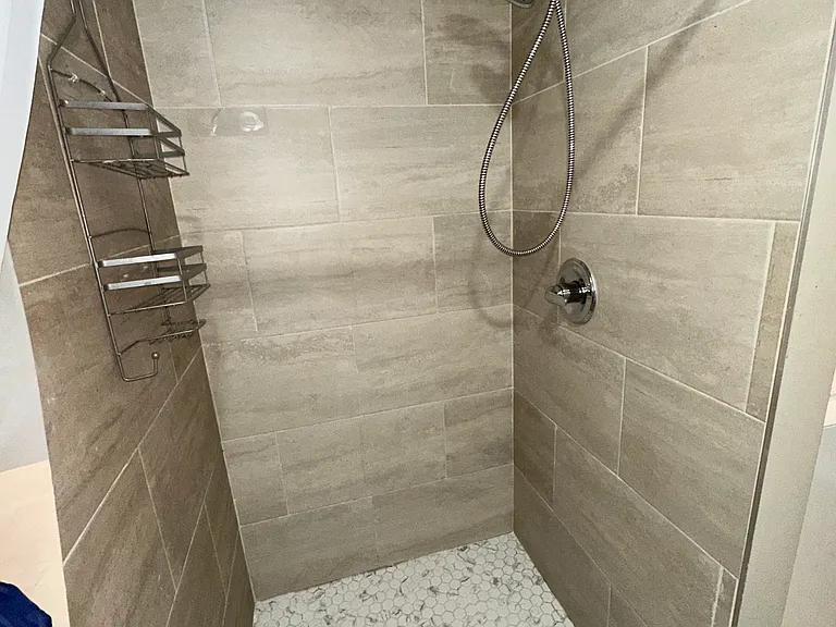 2433 Pulaski St #2 — Photo 9