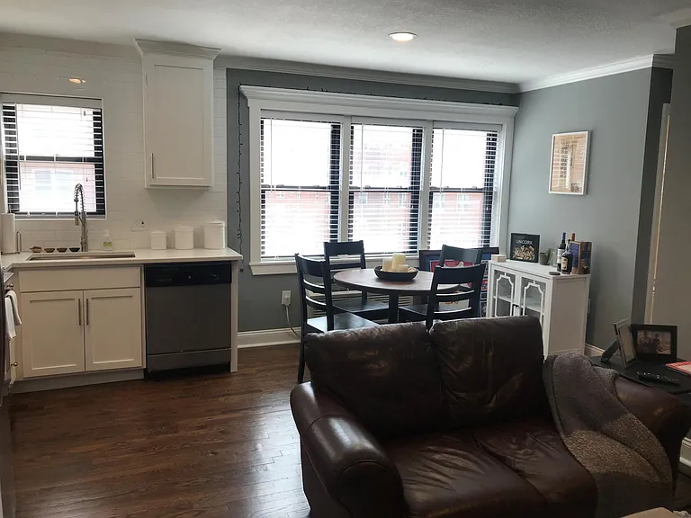 Plaza Terrace Apartments — Photo 22