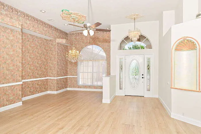 3 bed, 2.0 bath, 2754 sqft, $3,450 — Photo 3