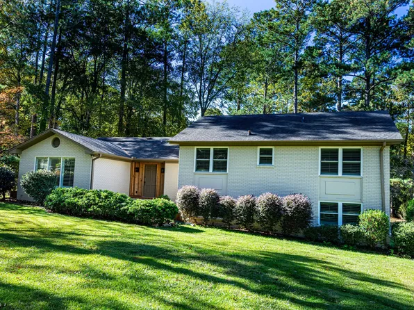 833 Azalea Dr, Lagrange, GA 30240